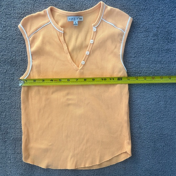 Fitz + Eddi Ribbed Henley Crop Tank | Mock Orange Raw Edge Top | Size XL - Picture 7 of 10